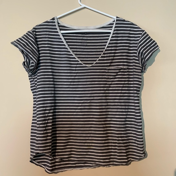 American Eagle Outfitters Tops - American Eagle Favourite T Top